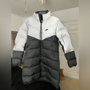 L Nike puffer coat men’s